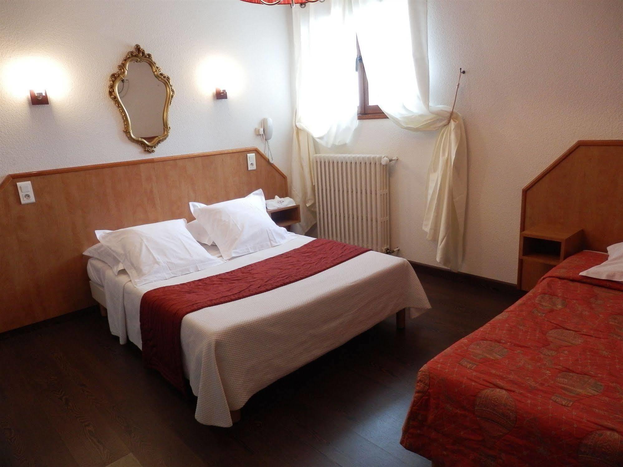 Le Comte Rouge Hotel Thonon-les-Bains Exterior photo