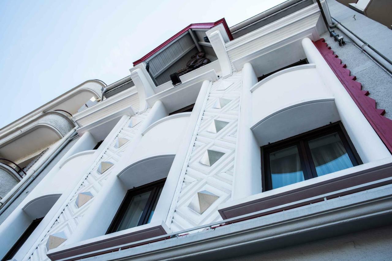 Le Comte Rouge Hotel Thonon-les-Bains Exterior photo